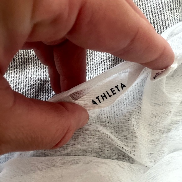 3/$10 🏷️ Athleta Workout Tank - Picture 5 of 8